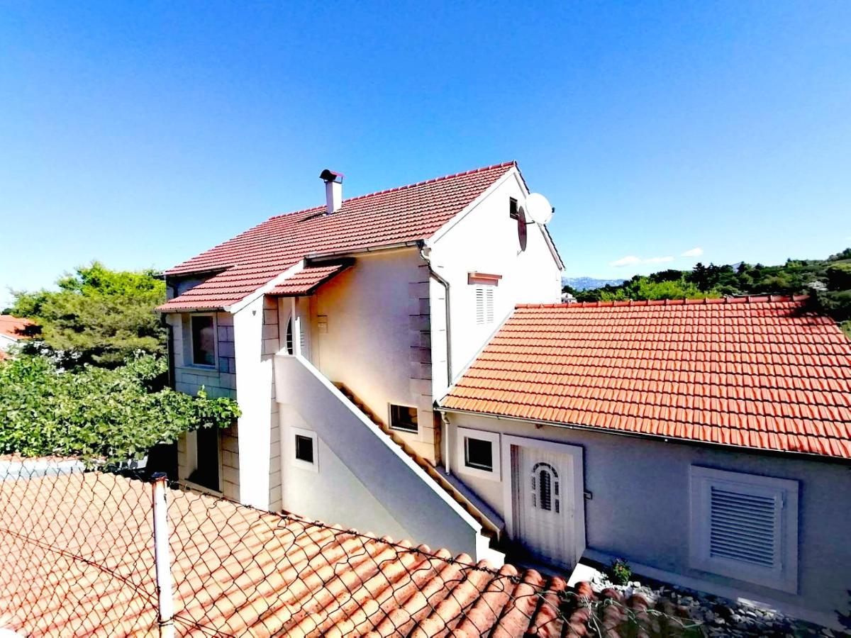 Apartman Canaki Splitska Dış mekan fotoğraf